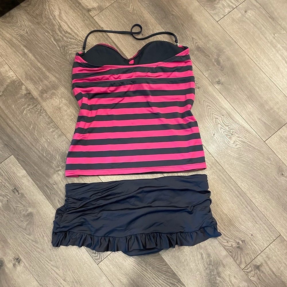 Mossimo Tankini - Picture 2 of 3